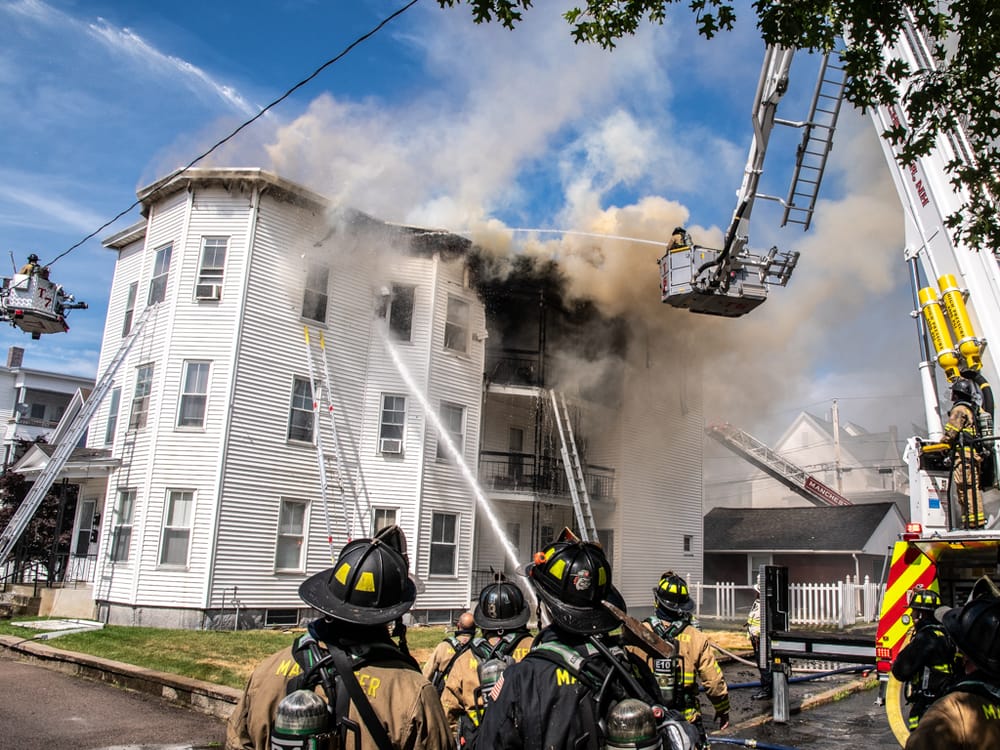 More than 100 firefighters battle 3-alarm blaze on Hevey Street post image