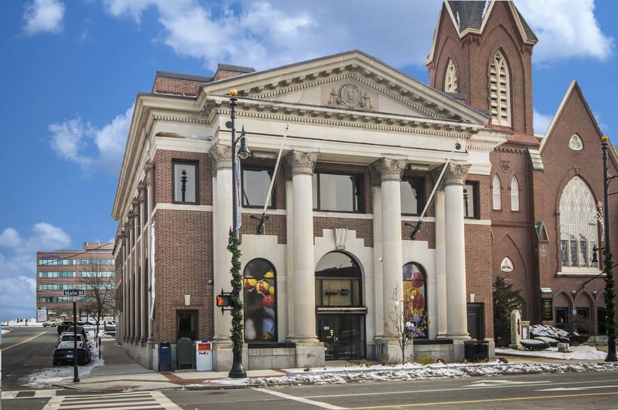 Nashua’s historic Indian Head Bank on Main Street sells for $1.6M, soon to become 22 apartments post image
