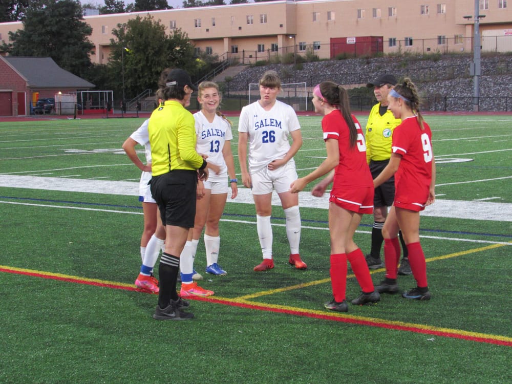 Girls’ Soccer: Blue Devils Best Manchester Memorial 3-0 post image