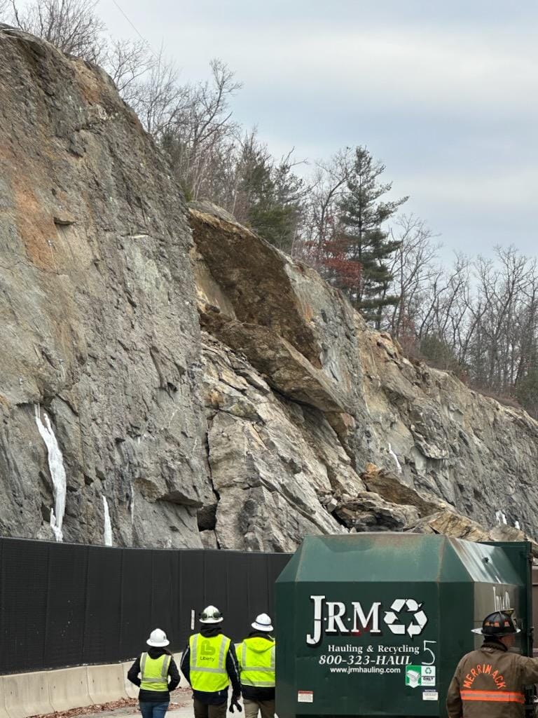 Rock slide behind Merrimack Outlets damages gas main, mall complex evacuated post image