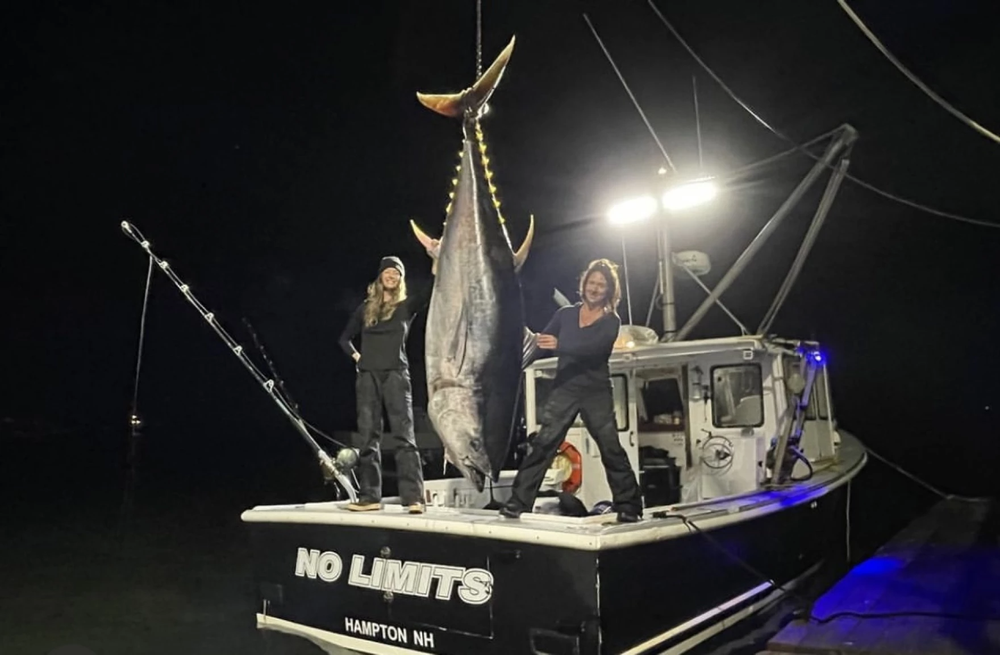 First all-women crew to compete in reality show ‘Wicked Tuna’ are from New Hampshire post image