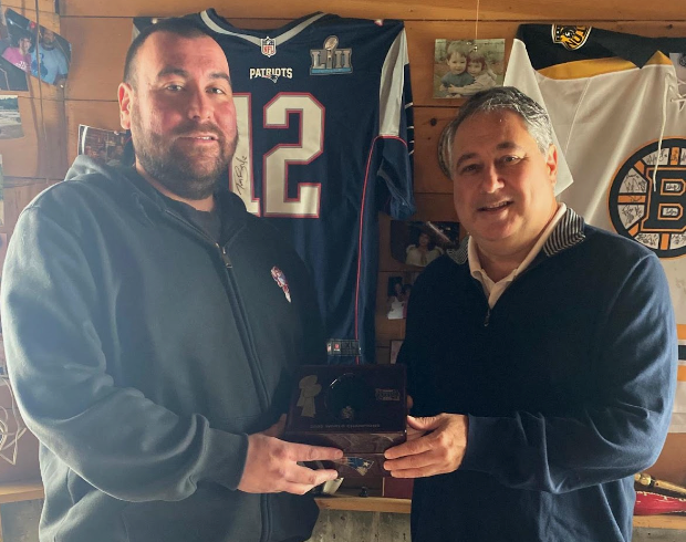 Vintage Patriots Super Bowl Championship ring raises $100K through raffle in support of veterans programs post image