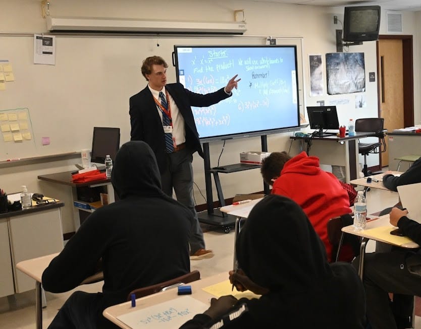 Earn while you learn: Dual SNHU Master’s-AmeriCorps Program helps address teacher shortage post image