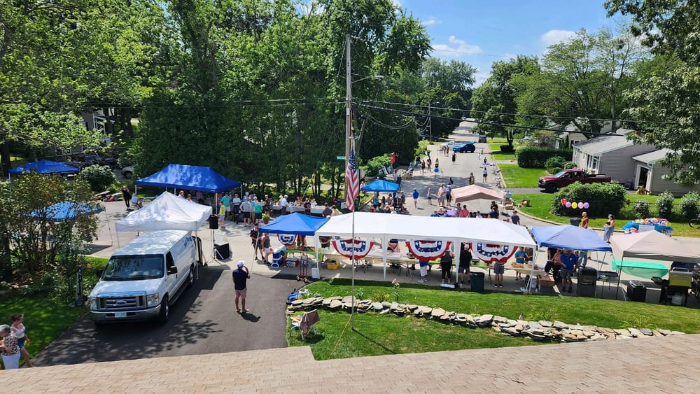 Annual Holt Ave. block party raises $2,000 for Mounted Patrol post image