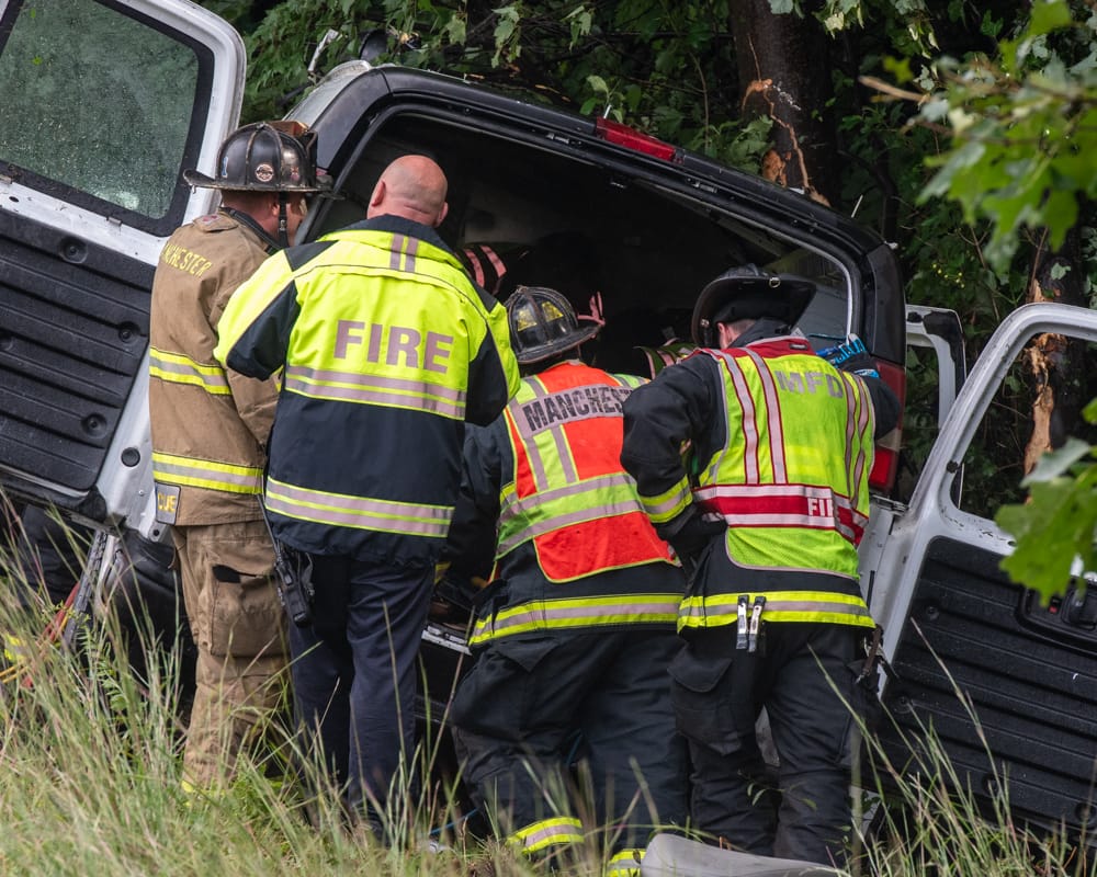 Early-morning crash on I-93 North sends 3 to hospital post image