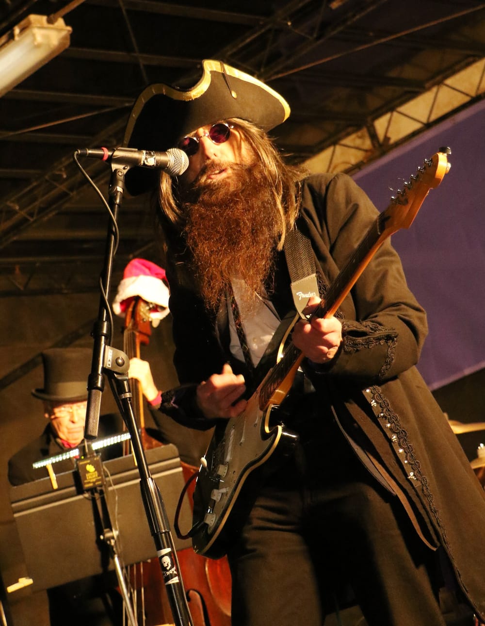 Dec. 16: Jonee Earthquake headlines a ‘Punk Rock Xmas’ party at The Shaskeen post image