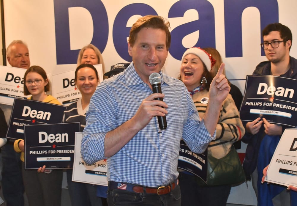Presidential candidate Dean Phillips releases plan to fight ‘Bidenomics’ post image