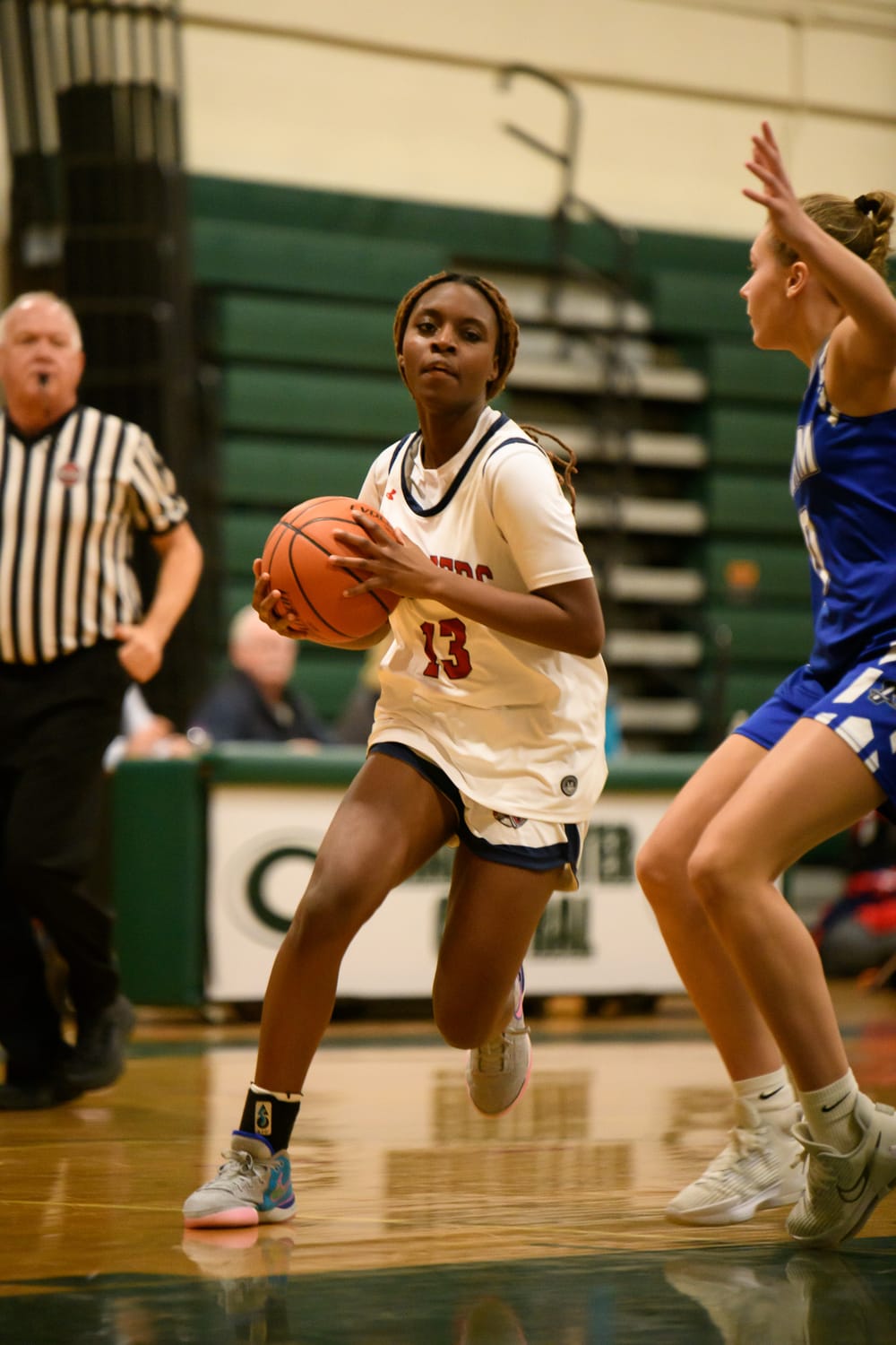 Pelham slips past Memorial, 46-44, moves into Chandler semis post image