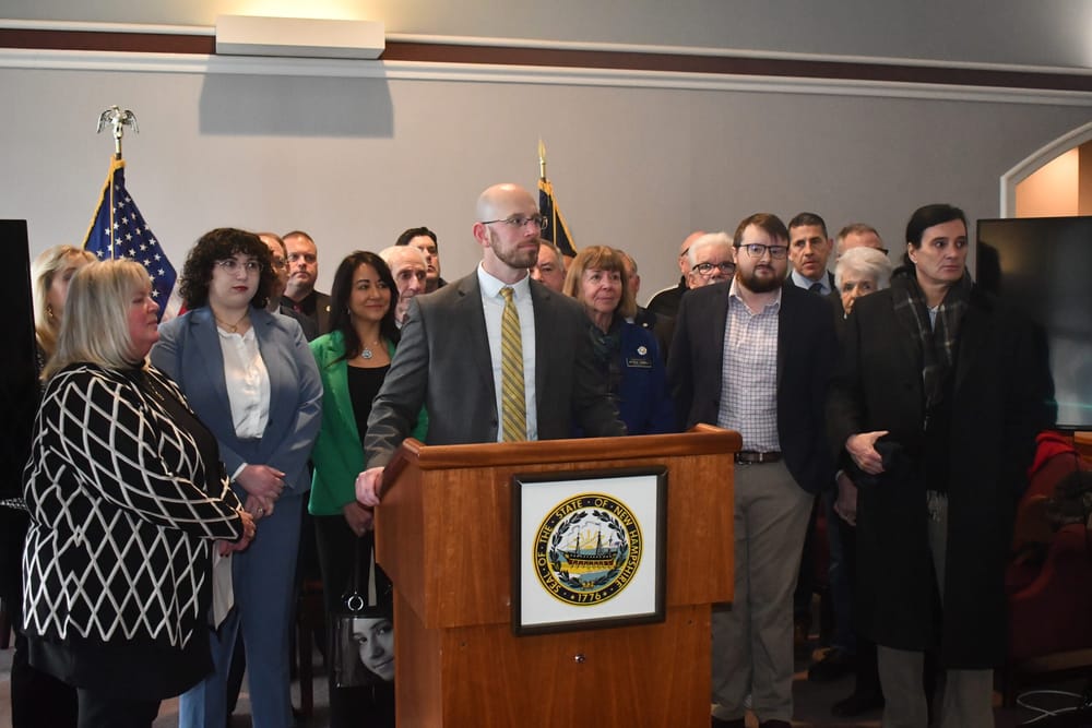 Ruais joined in Concord by Manchester aldermen, legislators, to stress need for PR bail reform post image
