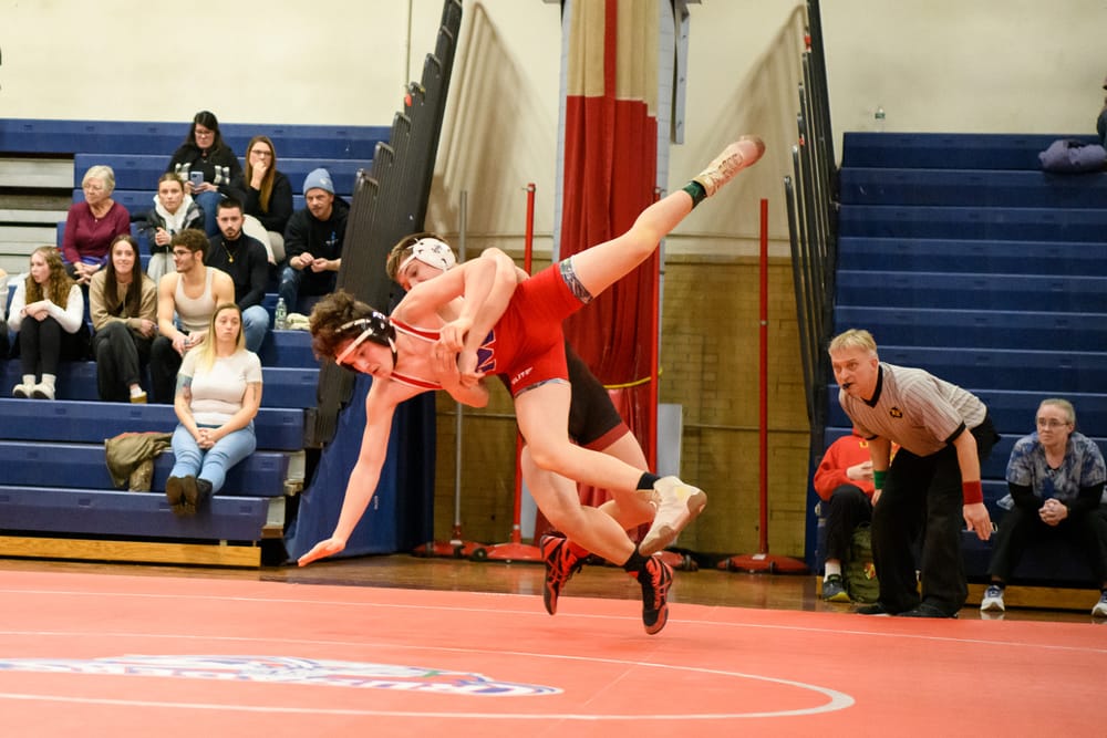 Concord grapplers pin Memorial, Central post image