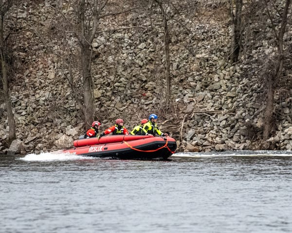 City fire and Fish & Game rescuers search Merrimack after man seen jumping from Granite Street Bridge post image