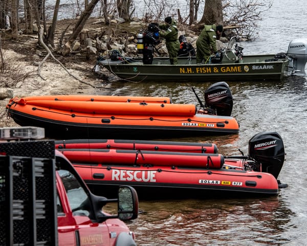 Body recovered from Merrimack River after report of a man jumping from Granite Street Bridge post image