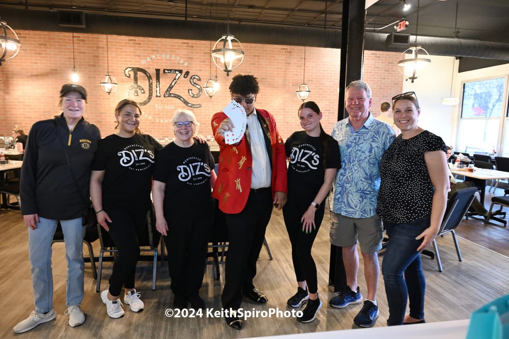 Diz’s Webster House Celebrity Fundraiser: Comfort food for a good cause post image
