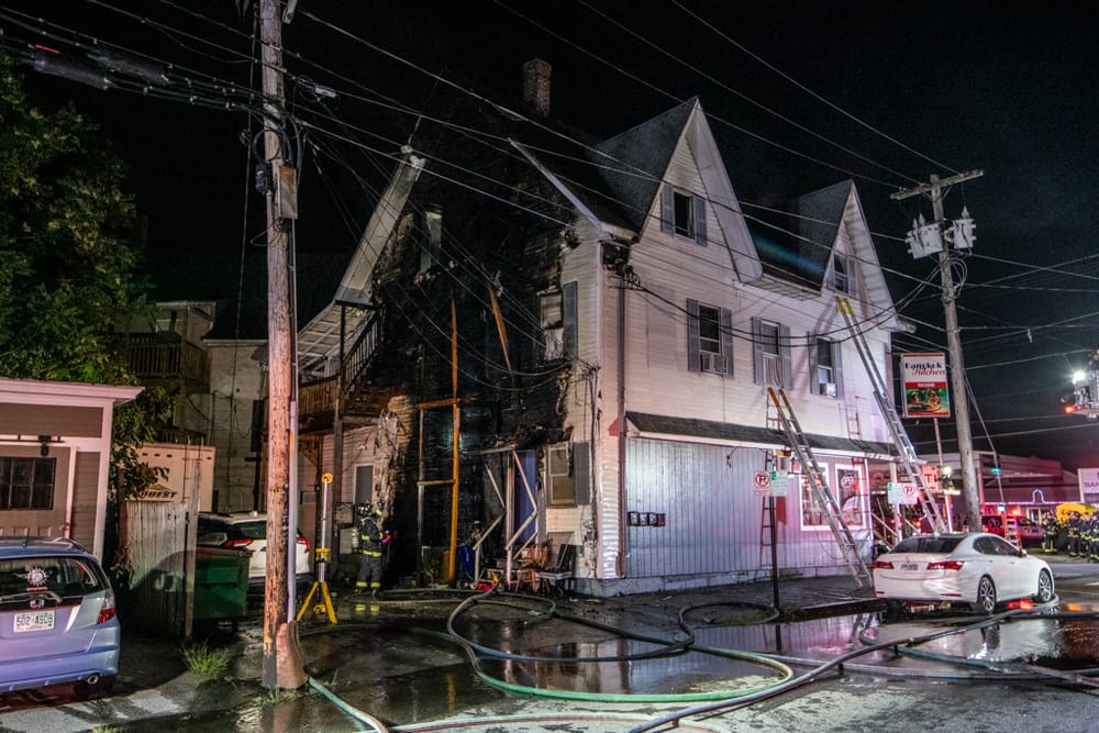 Fire engulfs Lake Avenue mixed-use building, displacing business, upper-floor residents post image