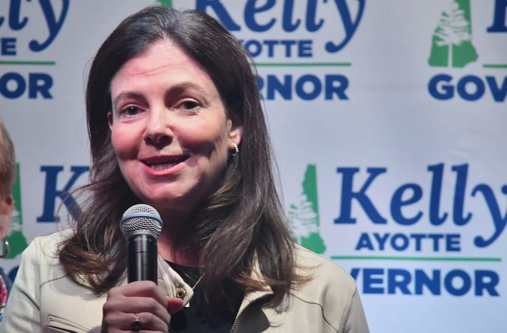 Saint Anselm College poll puts Kelly Ayotte three points ahead of Joyce Craig post image