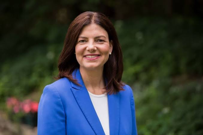 Ayotte, safety officials, release statements on NH Law Enforcement cooperating with ICE post image