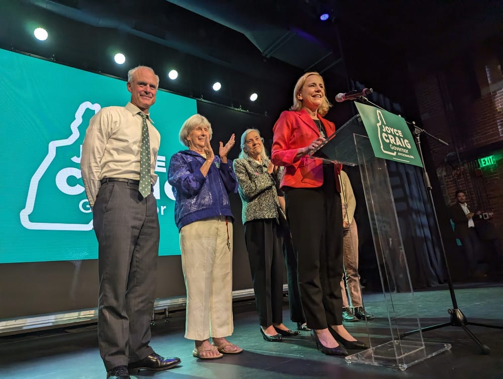 Governor’s race: Craig wins, will face Ayotte in November post image