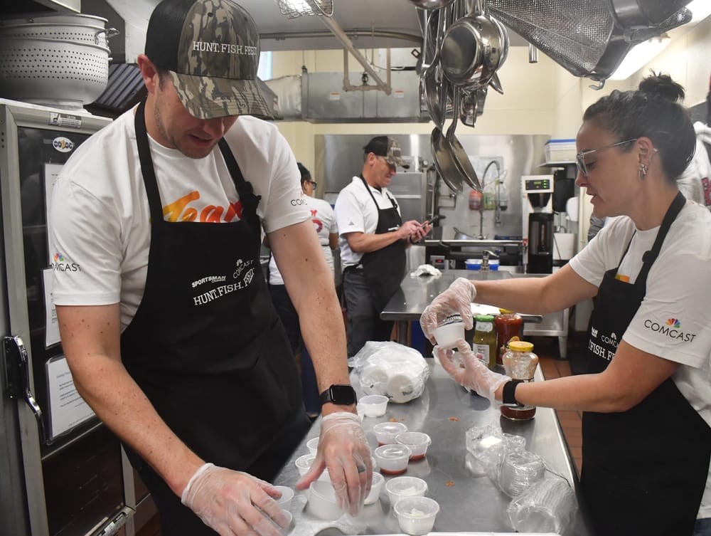 Comcast and Sportsman Outdoor Group team up for unique meal at FIT post image