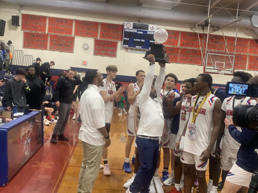 Memorial rallies past Bedford, 69-61, to claim Queen City crown post image