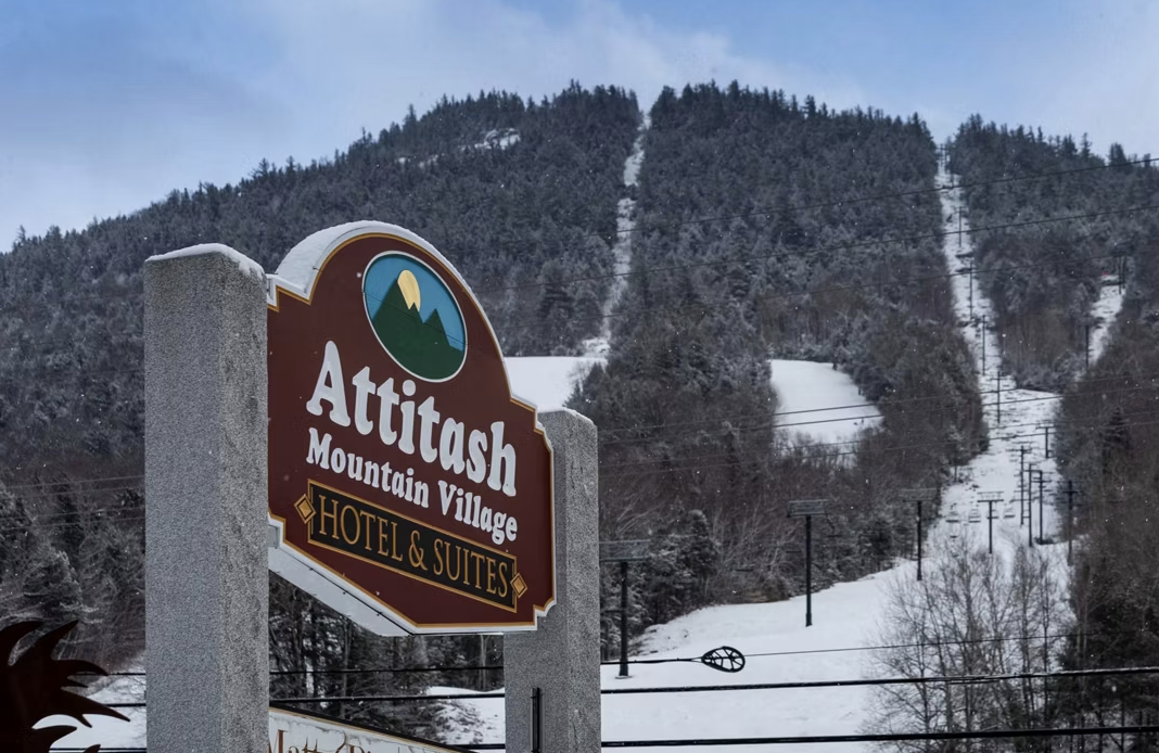 Man injured after 20-foot fall from chairlift at Attitash Resort post image