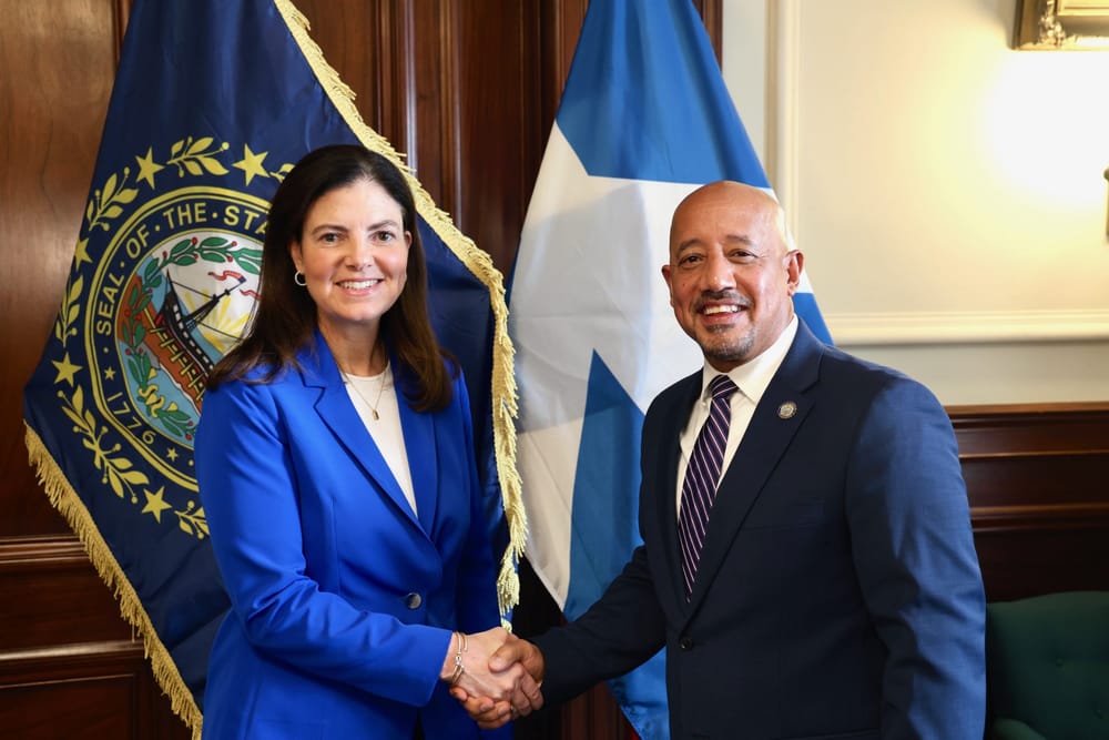 Governor Ayotte and Lawrence Mayor DePeña Address Cross-Border Crime and Drug Trafficking post image