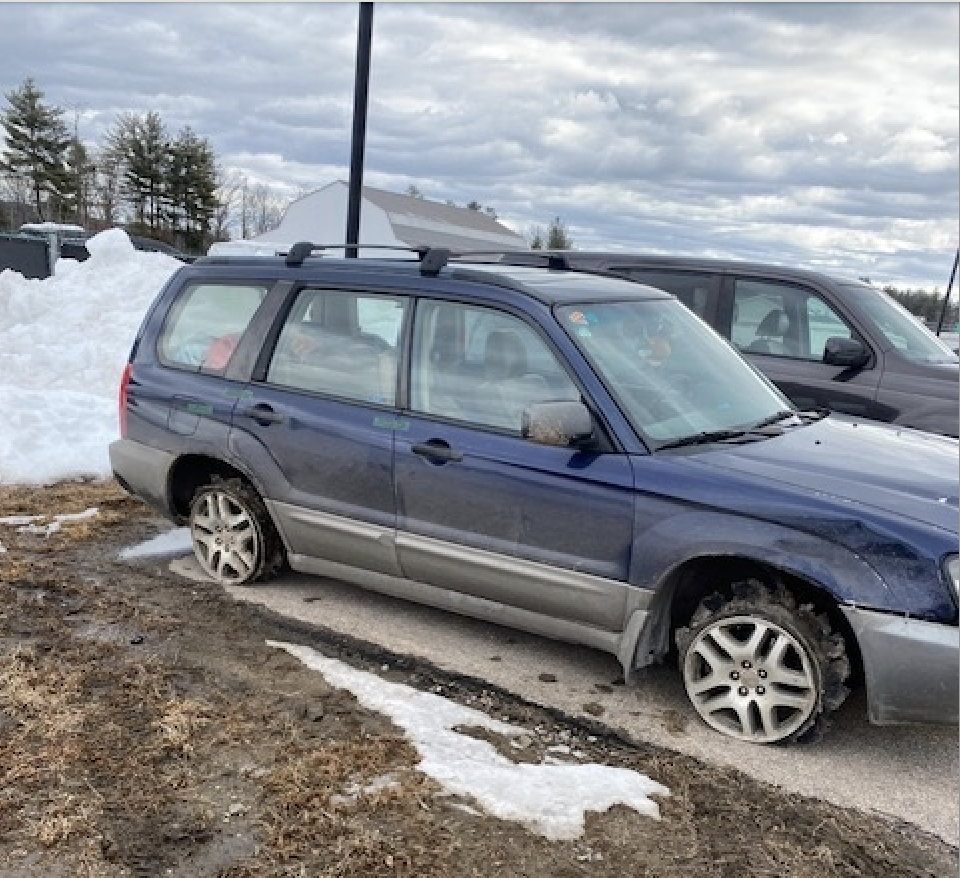 3 arrested after Everett Turnpike pursuit from Bedford to Merrimack – on 3 tires, all flat post image