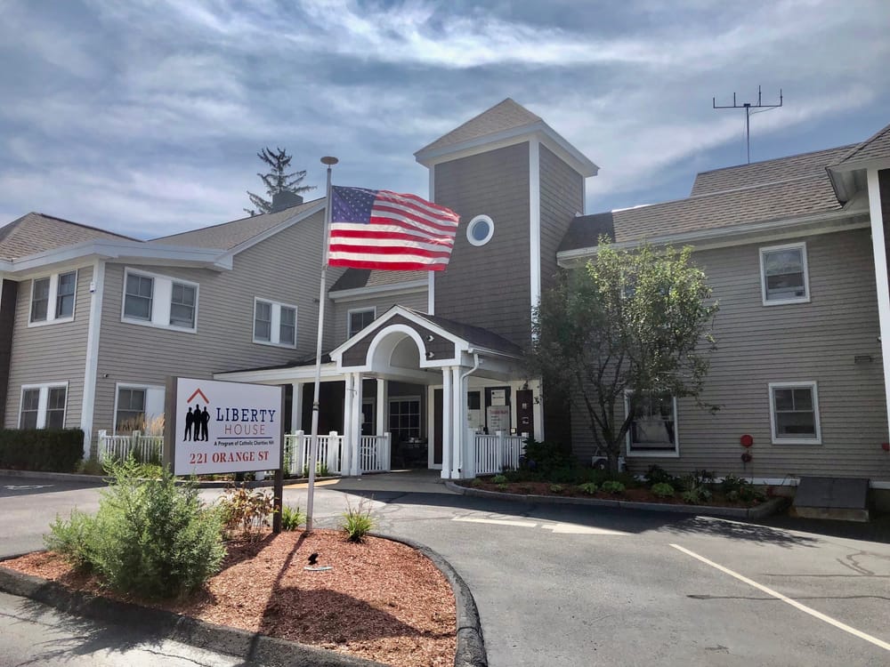 $20K Liberty House grant from Service Credit Union will support local veterans services post image