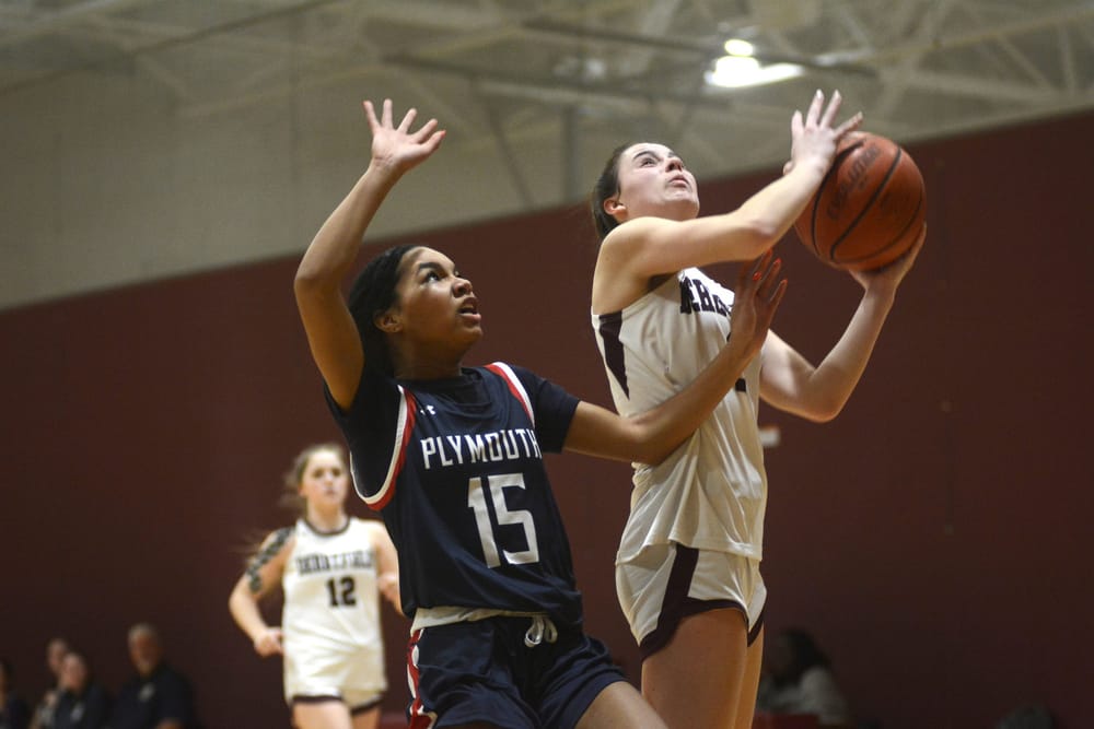 Derryfield girls soar past Plymouth, into quarterfinals post image