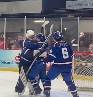 Warhawks stun top seed Spaulding, 5-1, advance to D-II state final post image