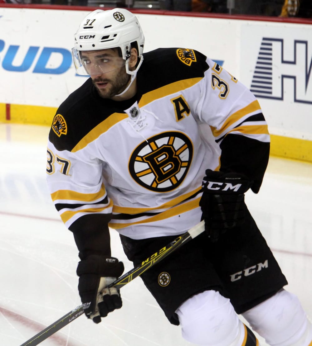 2 Memorial hockey players among those chosen to compete against former Bruin for shot at $1K post image