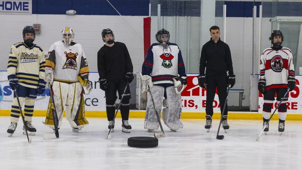 Bruins’ legend Bergeron helps mark 5th anniversary of NH sports betting post image