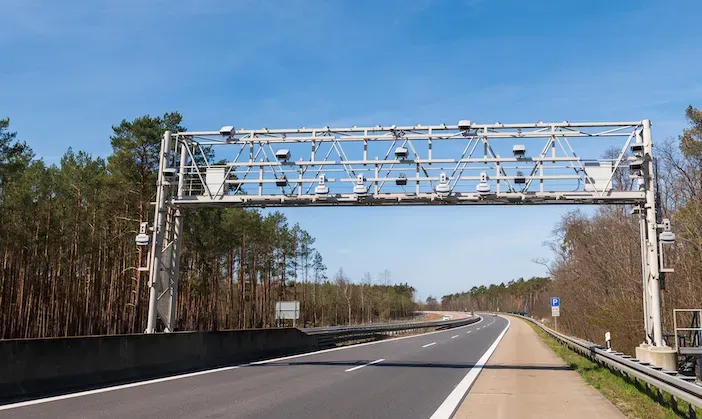 April 28: Daytime work at Bedford tolls will make way for new all-electronic tolling set-up post image