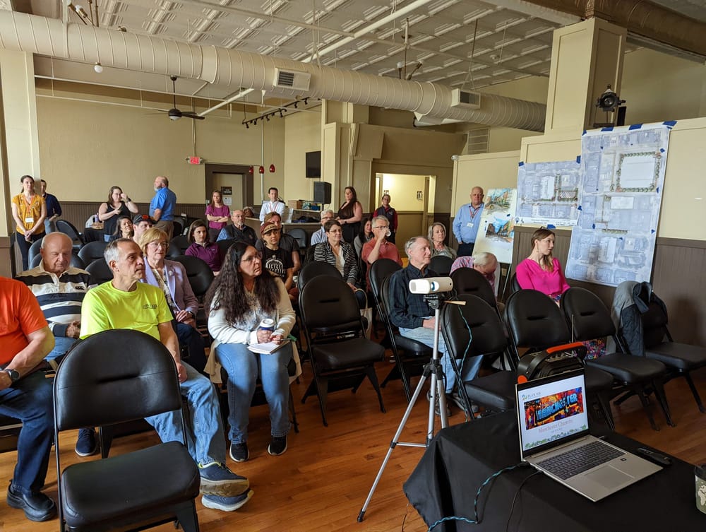 Downtown sidewalk charette generates ideas for Art District rejuvenation post image