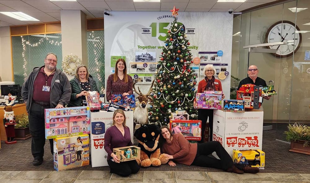 Community steps up for Franklin Savings Bank Toys for Tots effort  post image